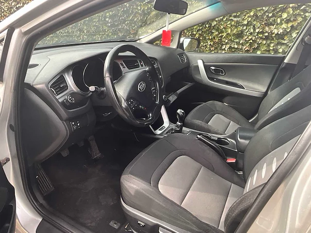 2013 kia cee'd - personenauto - afbeelding 13 van  23
