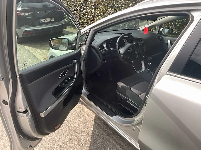 2013 kia cee'd - personenauto - afbeelding 18 van  23