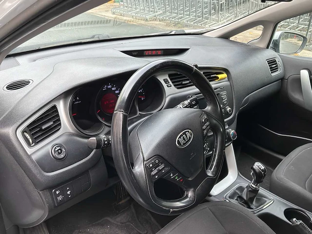 2013 kia cee'd jd 1.4 crdi 90 auto - afbeelding 15 van  41