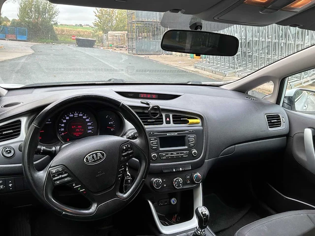 2013 kia cee'd jd 1.4 crdi 90 auto - afbeelding 17 van  41