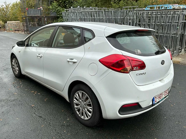 2013 kia cee'd jd 1.4 crdi 90 auto - afbeelding 3 van  41