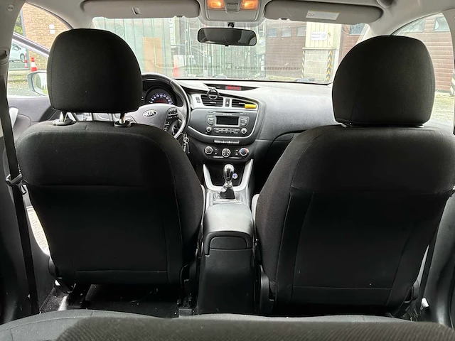 2013 kia cee'd jd 1.4 crdi 90 auto - afbeelding 38 van  41