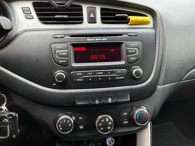 2013 kia cee'd jd 1.4 crdi 90 auto - afbeelding 2 van  41