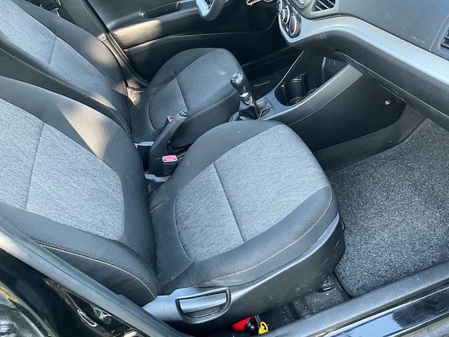 2013 kia picanto - benzine - airco - afbeelding 31 van  43