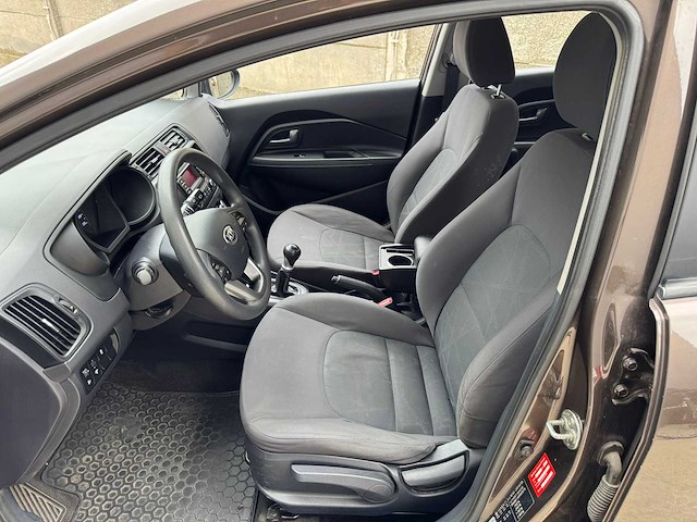 2013 kia rio personenauto - afbeelding 1 van  21