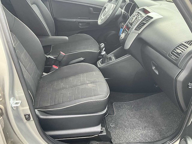 2013 kia venga - afbeelding 33 van  42