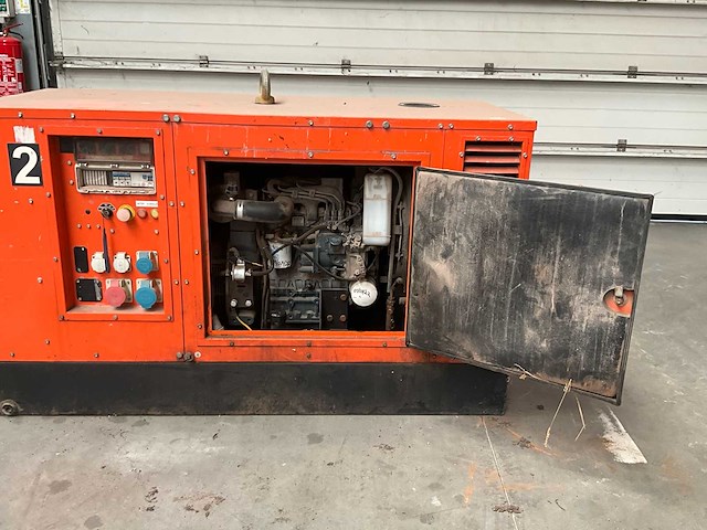 2013 kubota ac3140q stroomgenerator - afbeelding 11 van  32
