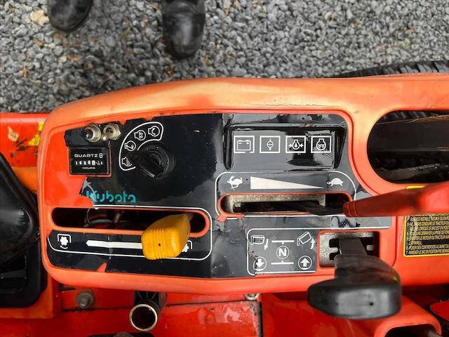 2013 kubota gzd15-11 kubota gzd15-ii – diesel – bovenliggende hydraulische afvoerbak – 1.698 uur - afbeelding 10 van  11