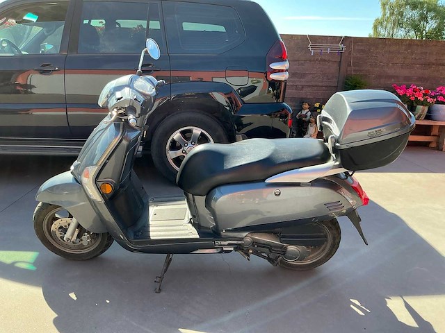 2013 kymco like 50 scooter - afbeelding 4 van  13
