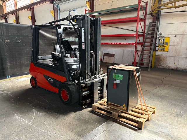 2013 linde e35l-01 vorkheftruck - afbeelding 22 van  25