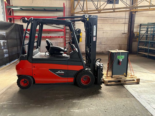 2013 linde e35l-01 vorkheftruck - afbeelding 21 van  25
