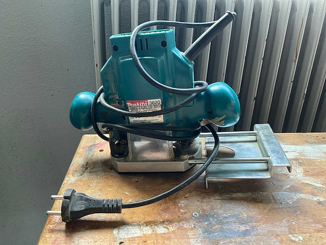 2013 makita 3620 bovenfrees - afbeelding 1 van  3