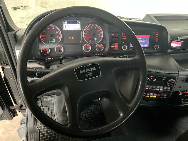 2013 man l2007.46.007 - afbeelding 20 van  64