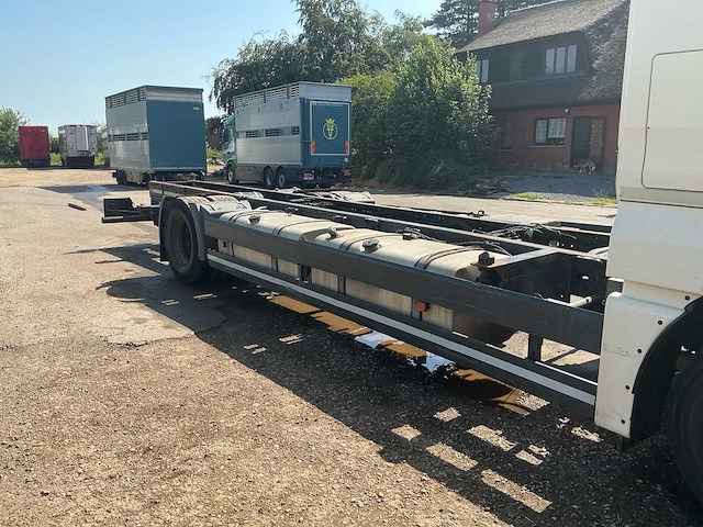 2013 man tgx 16x18400 vrachtwagen - afbeelding 43 van  45