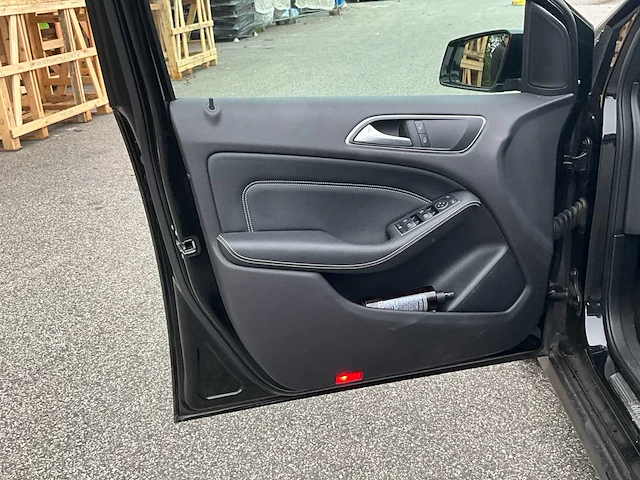 2013 mercedes-benz b 180 cdi - afbeelding 9 van  44