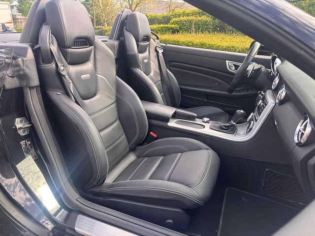 2013 mercedes-benz slk 55 amg r172 5.5 v8 personenauto - afbeelding 18 van  35