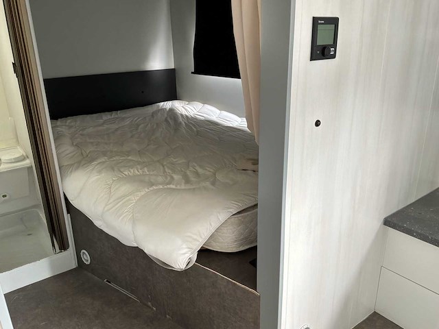 2013 mercedes-benz sprinter truck met trailer trailer - afbeelding 11 van  45