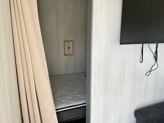 2013 mercedes-benz sprinter truck met trailer trailer - afbeelding 44 van  45