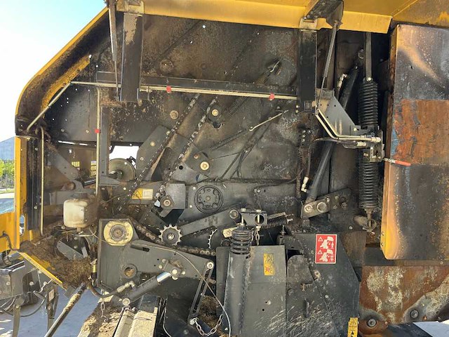 2013 new holland br7070 ronde balenpers voor wisselstukken - afbeelding 4 van  27