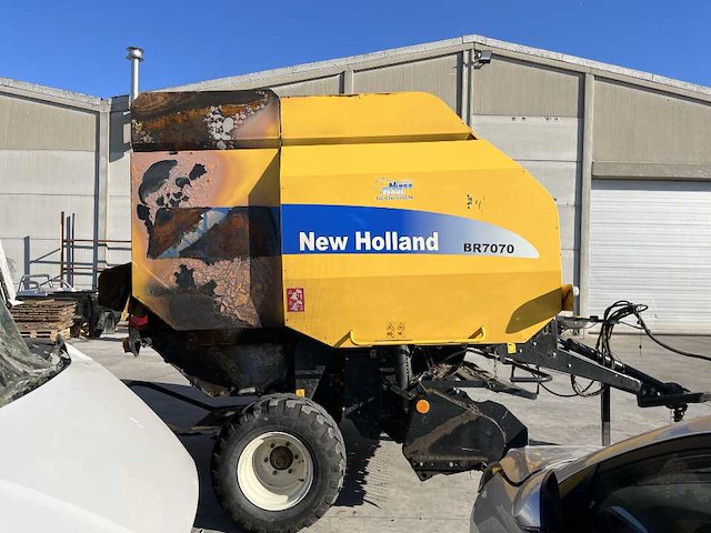 2013 new holland br7070 ronde balenpers voor wisselstukken - afbeelding 1 van  27