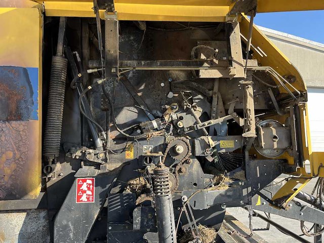 2013 new holland br7070 ronde balenpers voor wisselstukken - afbeelding 17 van  27