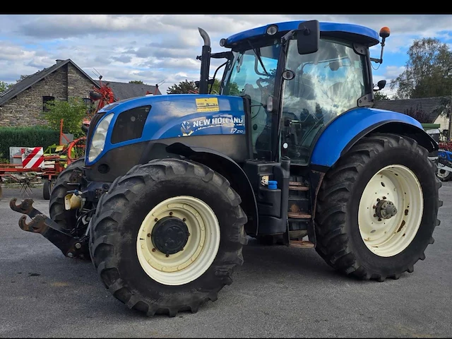 2013 new holland t7.210 4wd landbouwtractor - afbeelding 1 van  12