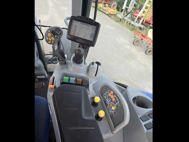 2013 new holland t7.210 4wd landbouwtractor - afbeelding 2 van  12
