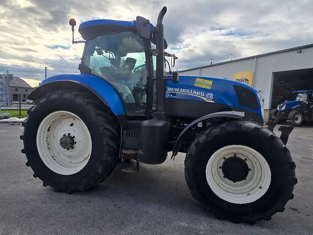 2013 new holland t7.210 4wd landbouwtractor - afbeelding 8 van  12