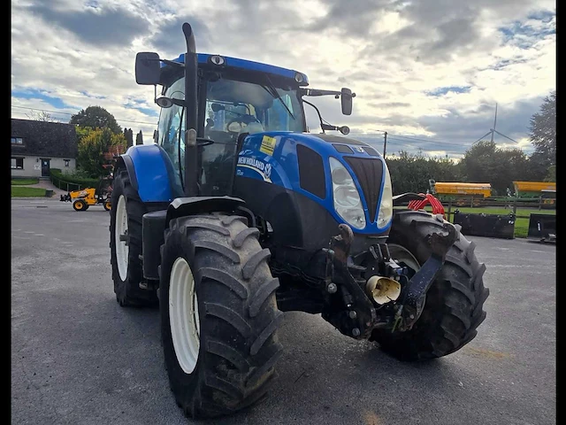 2013 new holland t7.210 4wd landbouwtractor - afbeelding 10 van  12