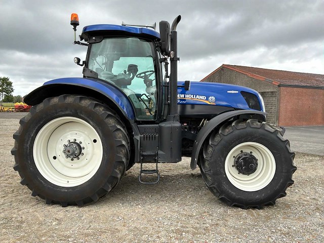 2013 new holland t7.270 blue power autocomand vierwielaangedreven landbouwtractor - afbeelding 16 van  21