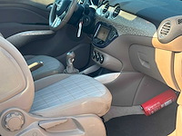2013 opel adam 1.2 benzine – 70 pk – 2013 – euro 5 – handgeschakelde versnellingsbak – 4-zits auto - afbeelding 2 van  4