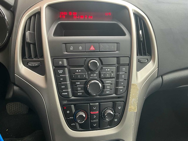 2013 opel astra - automaat - airco - afbeelding 33 van  60