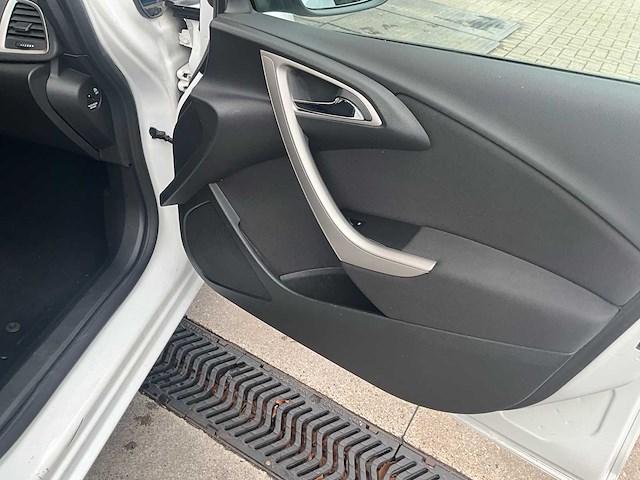 2013 opel astra - automaat - airco - afbeelding 50 van  60