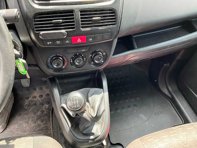 2013 opel combo-d-van lichte vrachtwagen - afbeelding 5 van  29