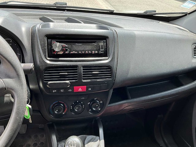 2013 opel combo-d-van lichte vrachtwagen - afbeelding 4 van  29