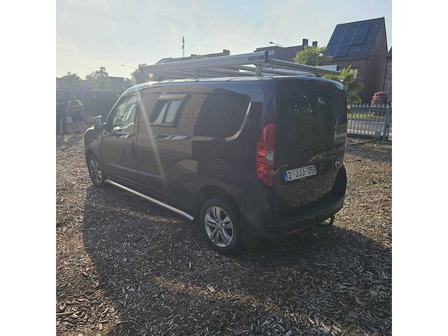 2013 opel combo van lichte vrachtwagen - afbeelding 1 van  3