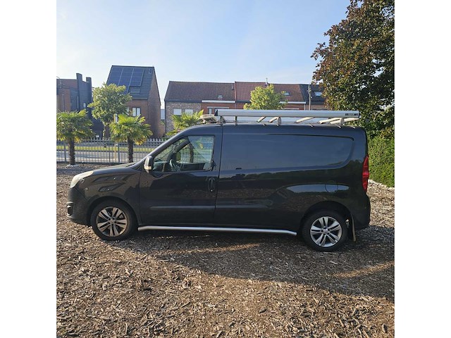 2013 opel combo van lichte vrachtwagen - afbeelding 22 van  25