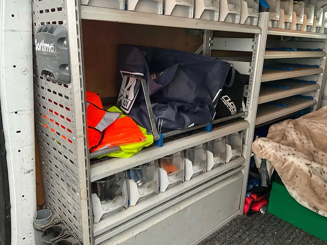 2013 opel vivaro lichte vracht - ingericht - afbeelding 11 van  59