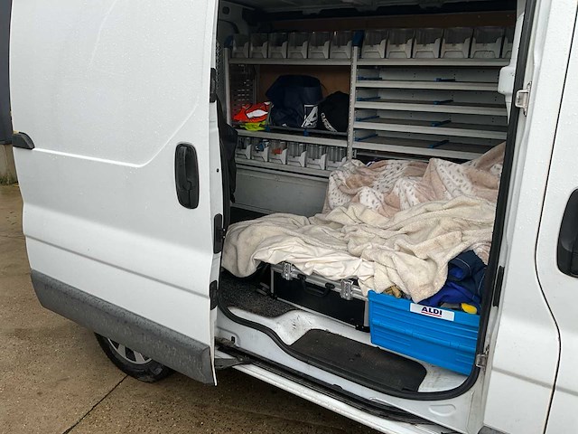 2013 opel vivaro lichte vracht - ingericht - afbeelding 14 van  59