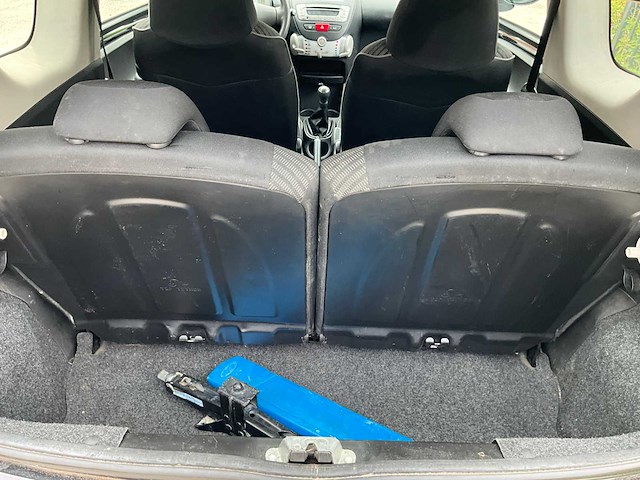 2013 peugeot 107 - afbeelding 18 van  35