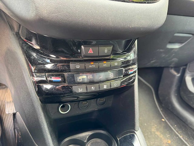2013 peugeot 208 - afbeelding 16 van  28