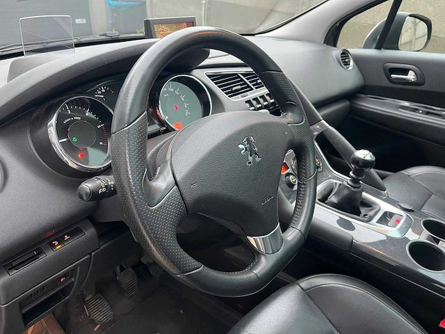 2013 peugeot 3008 personenauto - afbeelding 9 van  32