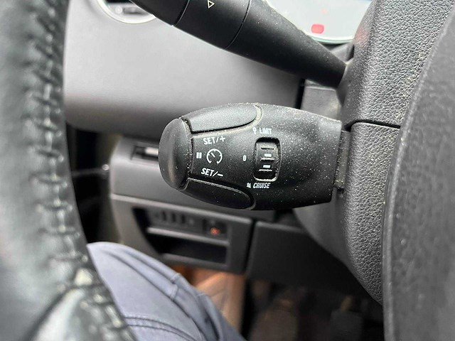 2013 peugeot 3008 personenauto - afbeelding 19 van  32