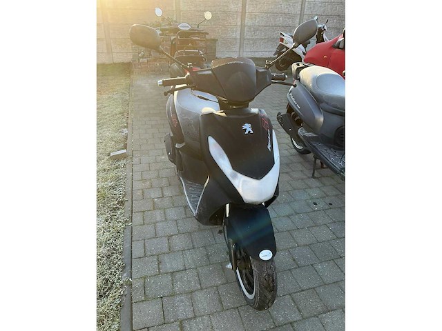 2013 peugeot k1 brommer - afbeelding 4 van  9