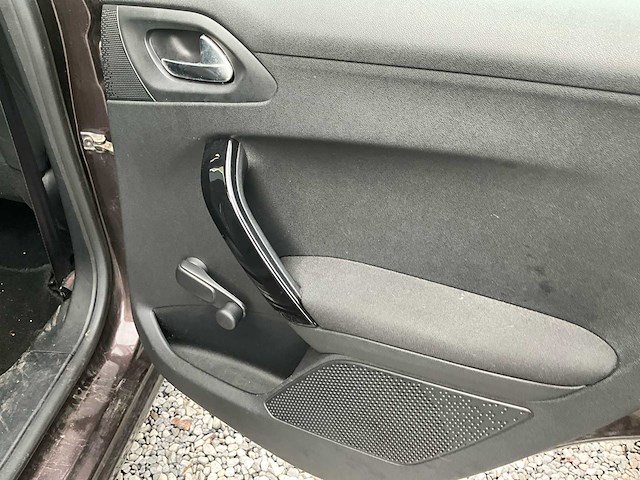 2013 peuguet 208 - afbeelding 4 van  28