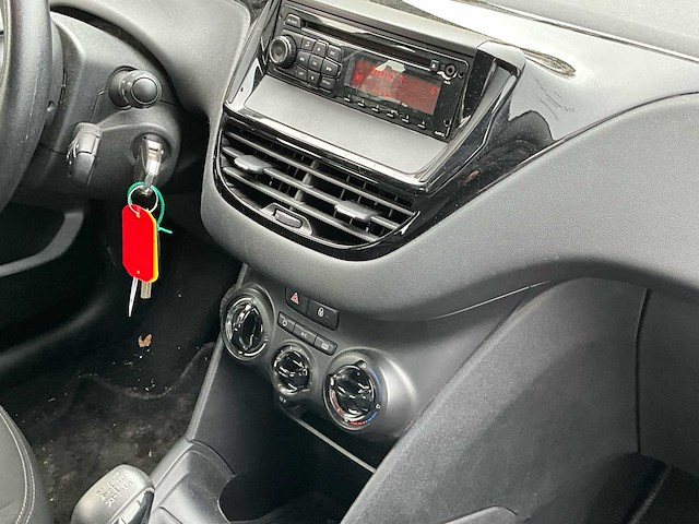 2013 peuguet 208 - afbeelding 8 van  28