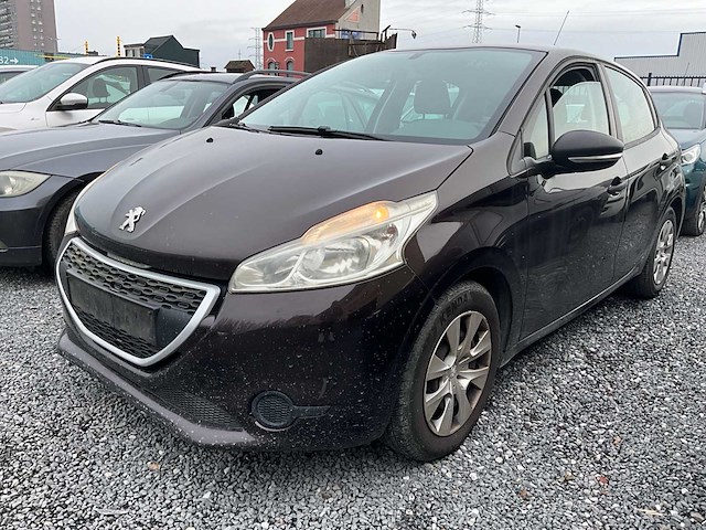 2013 peuguet 208 - afbeelding 1 van  28