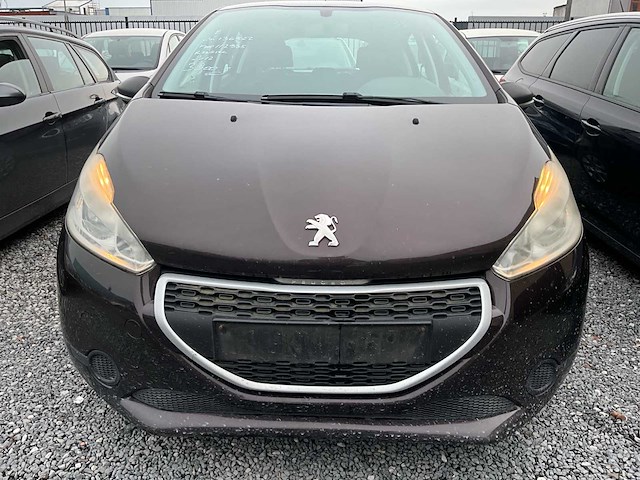 2013 peuguet 208 - afbeelding 12 van  28