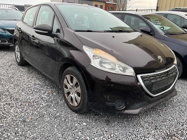 2013 peuguet 208 - afbeelding 22 van  28