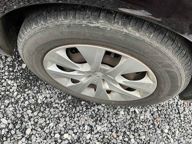 2013 peuguet 208 - afbeelding 25 van  28